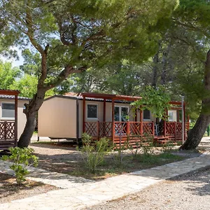 Park za odmor Paklenica, Starigrad Paklenica